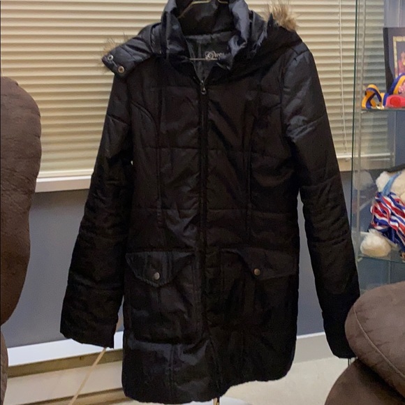BOGO!!! Women Guess Long Quilted Coat - Picture 8 of 9